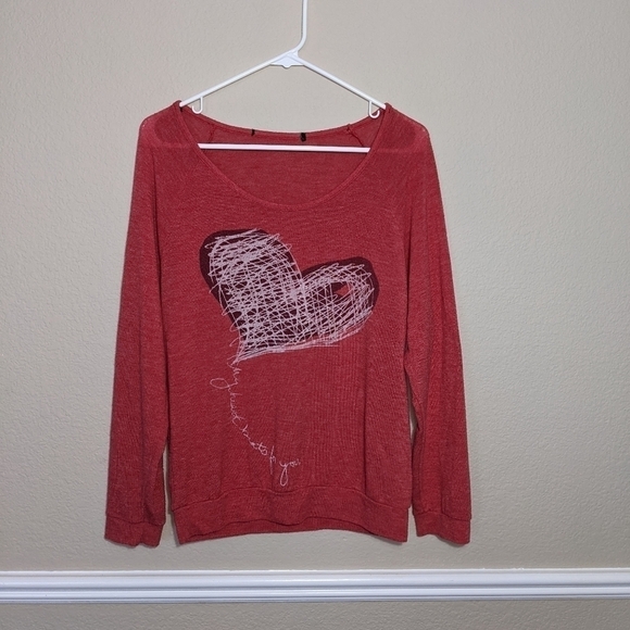 'My heart beats for you' Red Slouchy Lightweight Long Sleeve Top - Picture 1 of 3